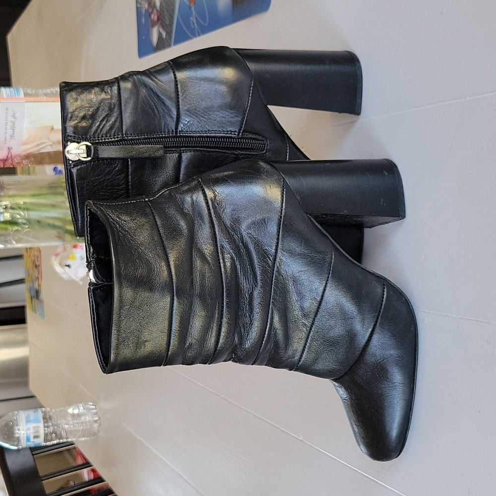 Zara leather black ankle boots